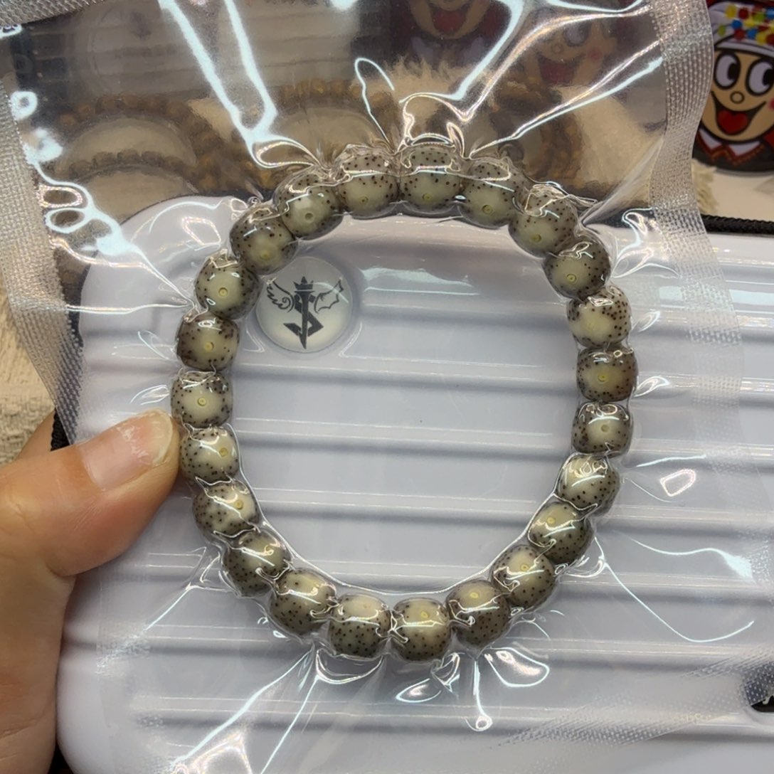 吊坠星月菩提，一物一图10×9大眼睛侧留白5号