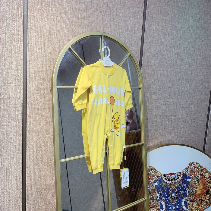 DW053   宝宝黄色拼接长袖连体衣