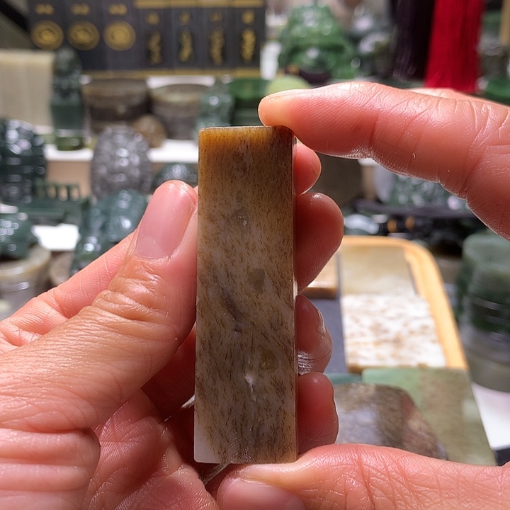 和田玉未镶嵌珠宝半成品