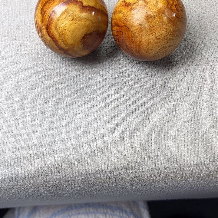 木质文*人越南黄花梨手球一对