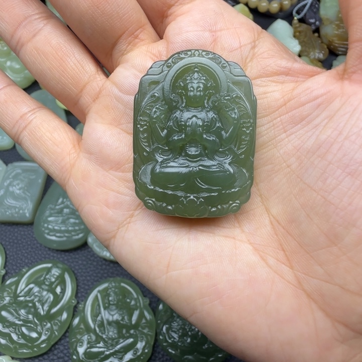 和田玉未镶嵌珠宝奇石