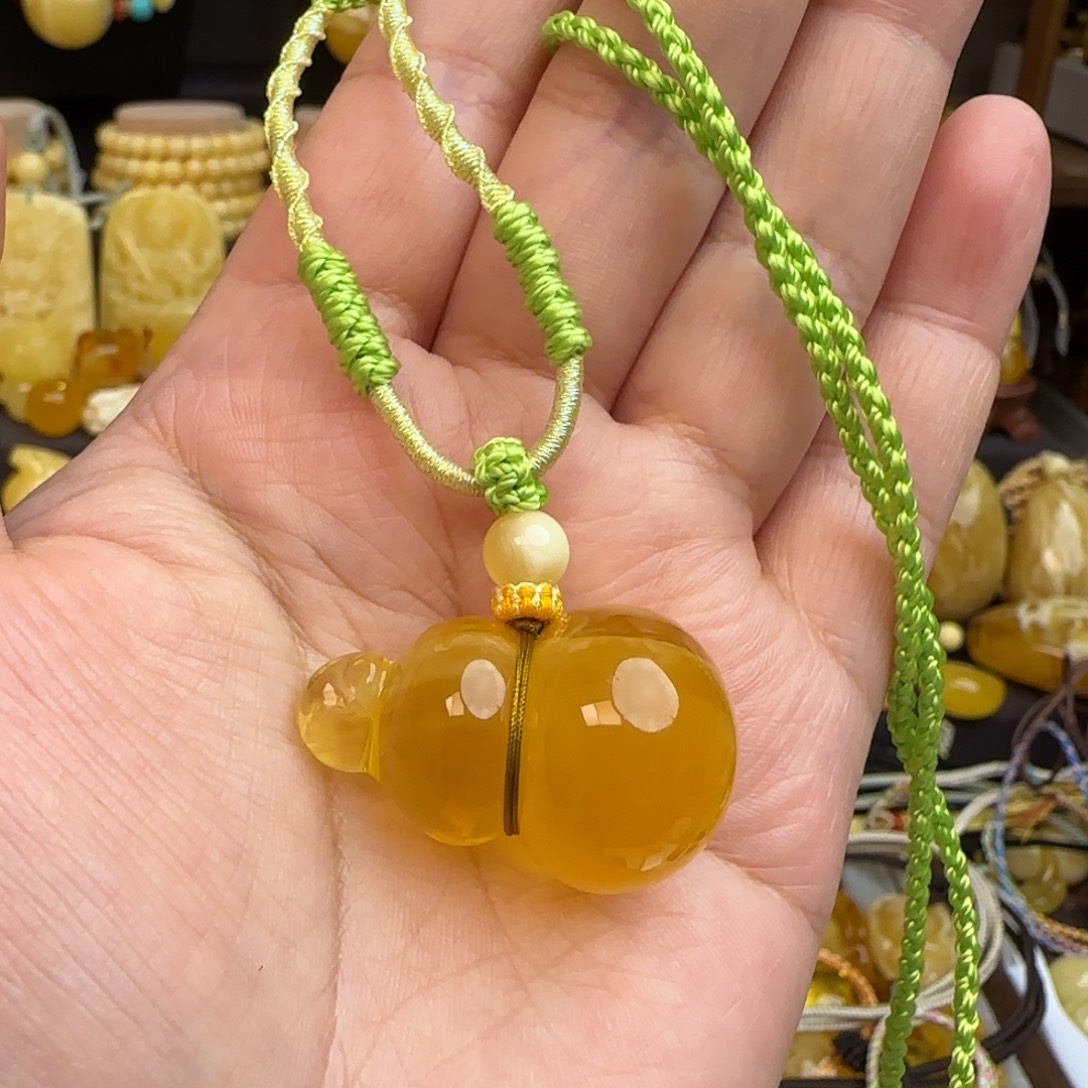 未镶嵌套链琥珀天然俄料蜜蜡葫芦吊坠