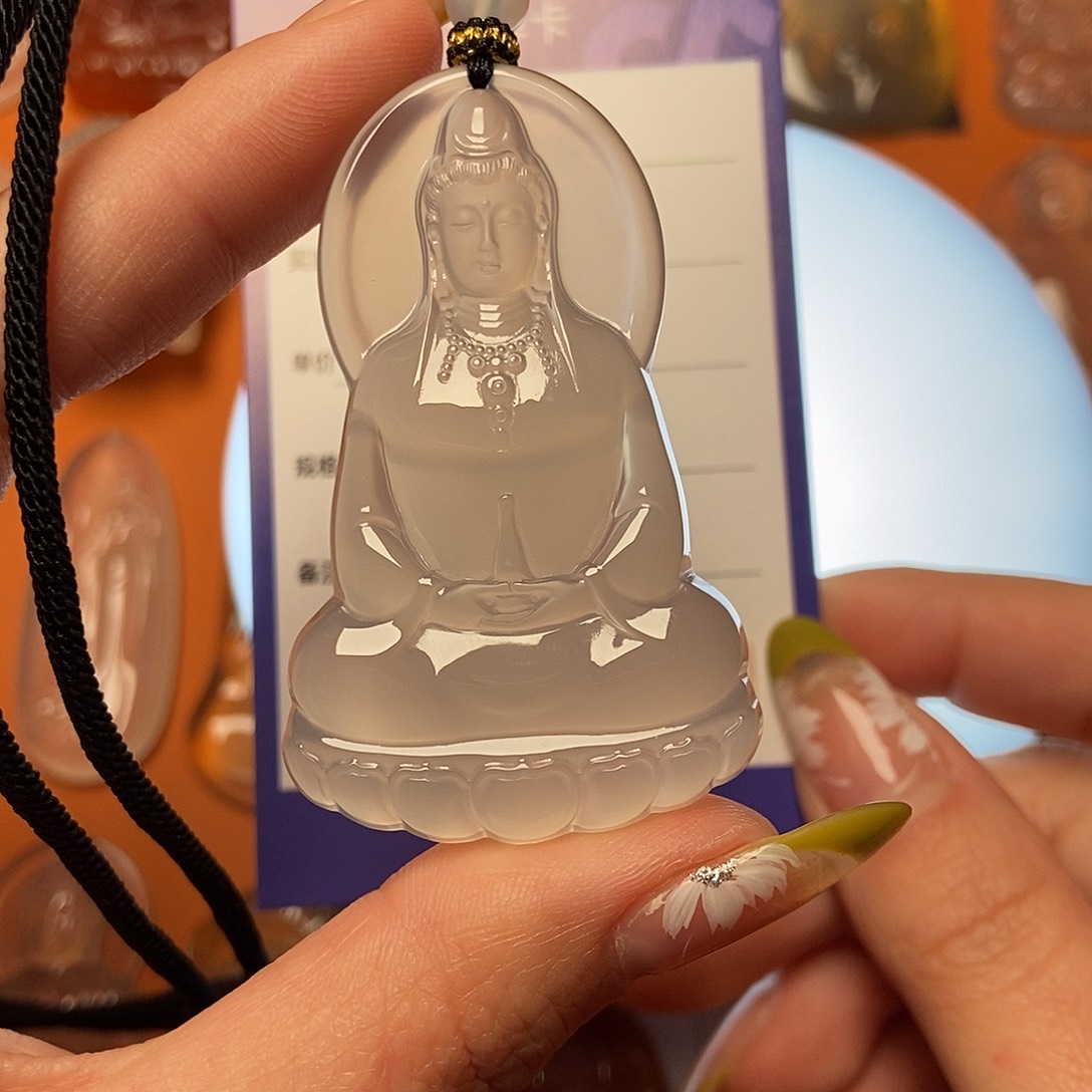 玛瑙/玉髓颈饰未镶嵌李**门