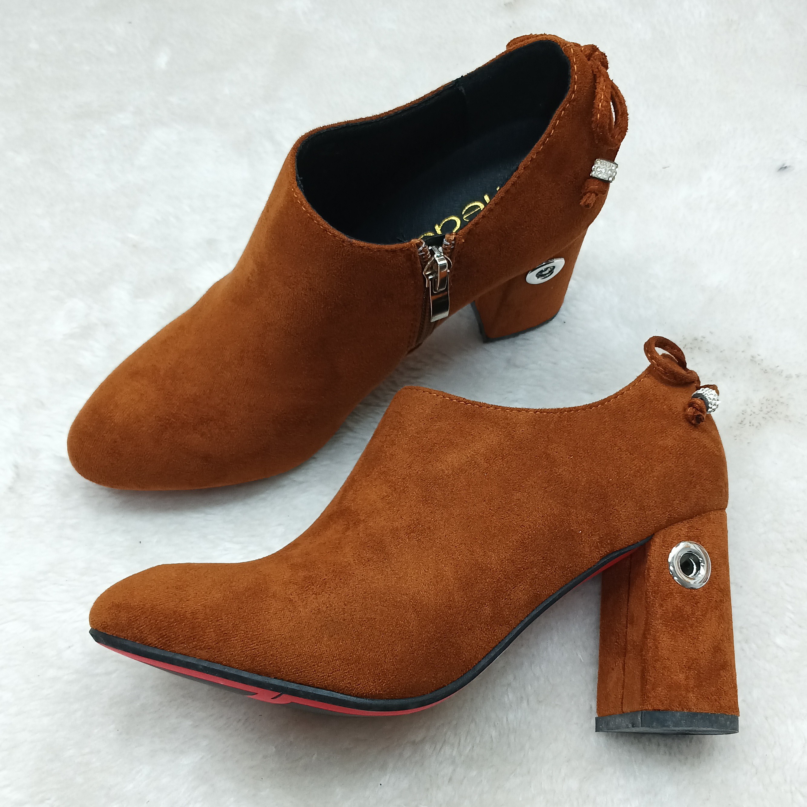 时尚高端百搭女鞋单鞋时装靴771601