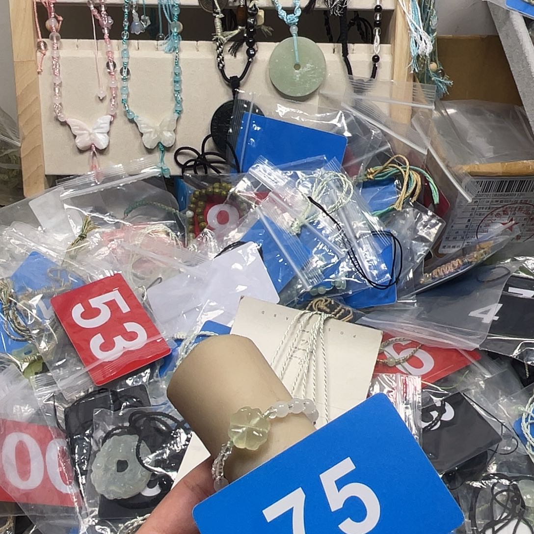 蛇纹石玉合金颈饰