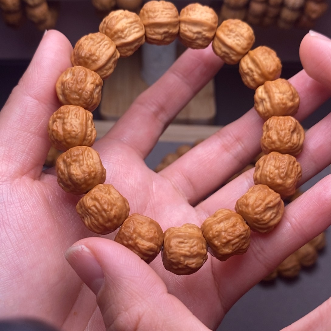 猴头核桃手串金蟾蛤蟆头