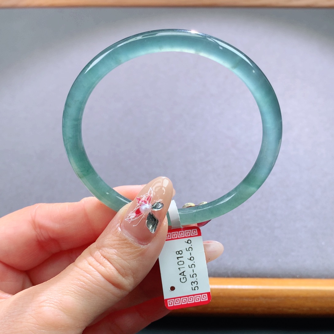 翡翠手镯未镶嵌天然翡翠手镯叮当镯