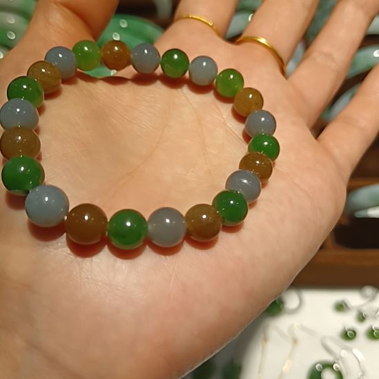 翡翠未镶嵌手镯多宝