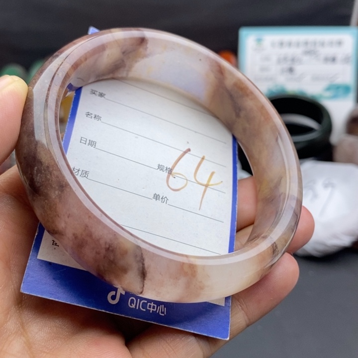 未镶嵌手镯石英质玉