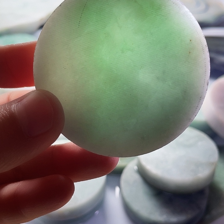 翡翠颈饰未镶嵌毛料21