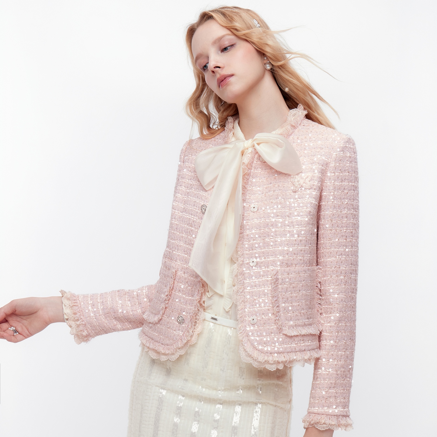 MISSCOCOON25冬新千金小香风修身厚短外套0069