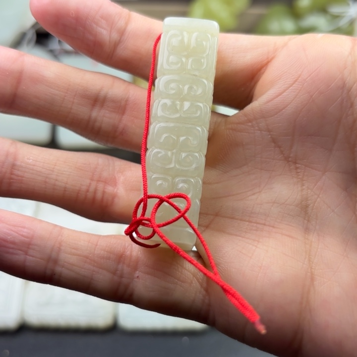 磊***哥和田玉未镶嵌挂件