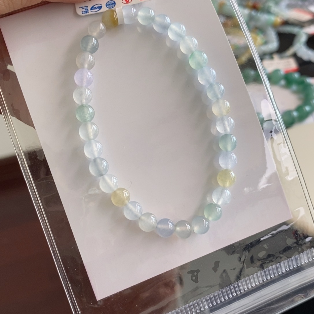 翡翠未镶嵌手链卡5.5