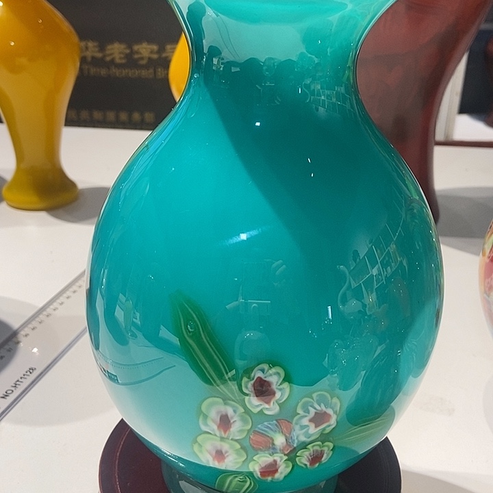 琉璃纯手工太湖绿花瓶