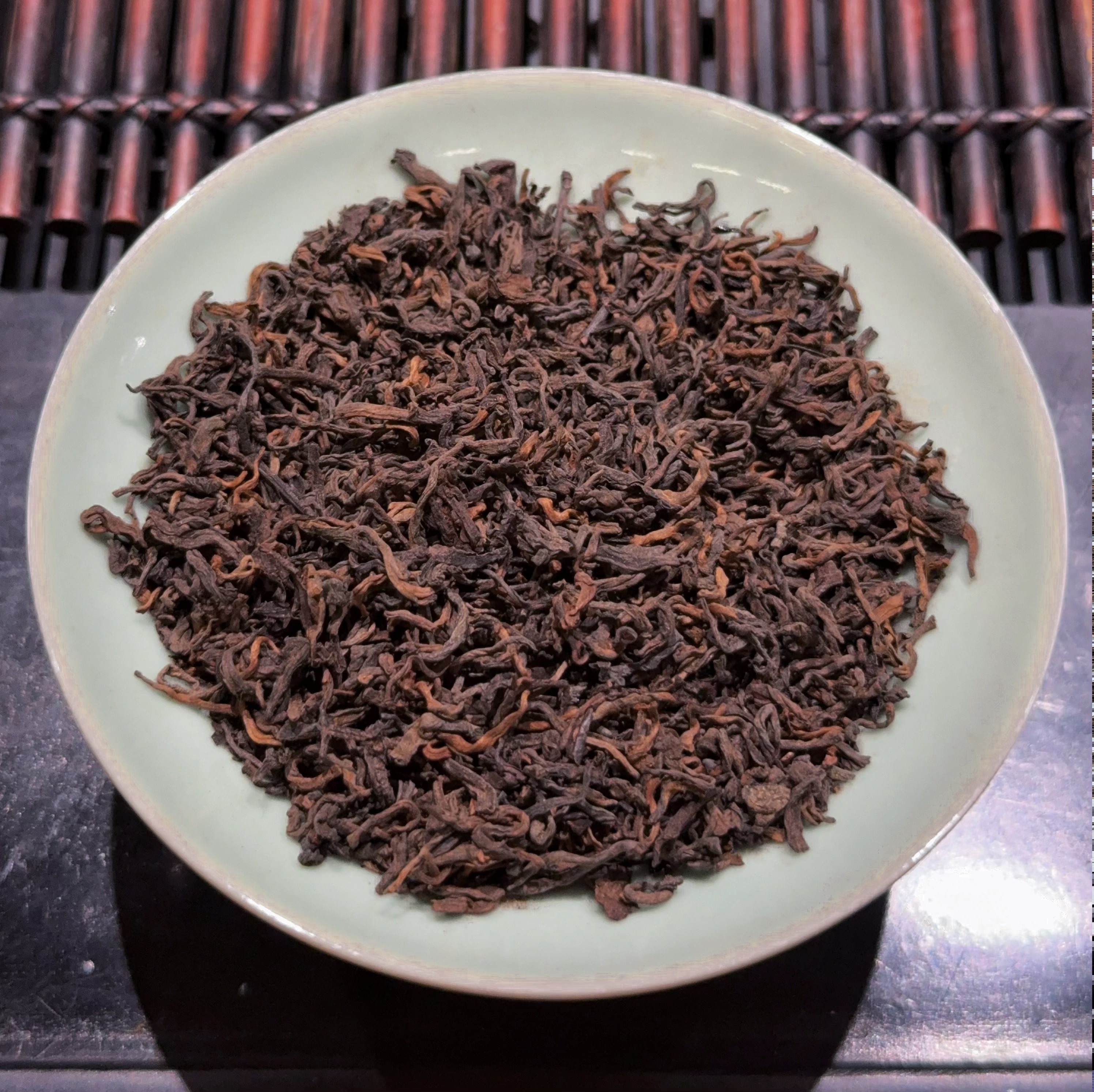 2002年宫廷熟茶 勐海原料散茶