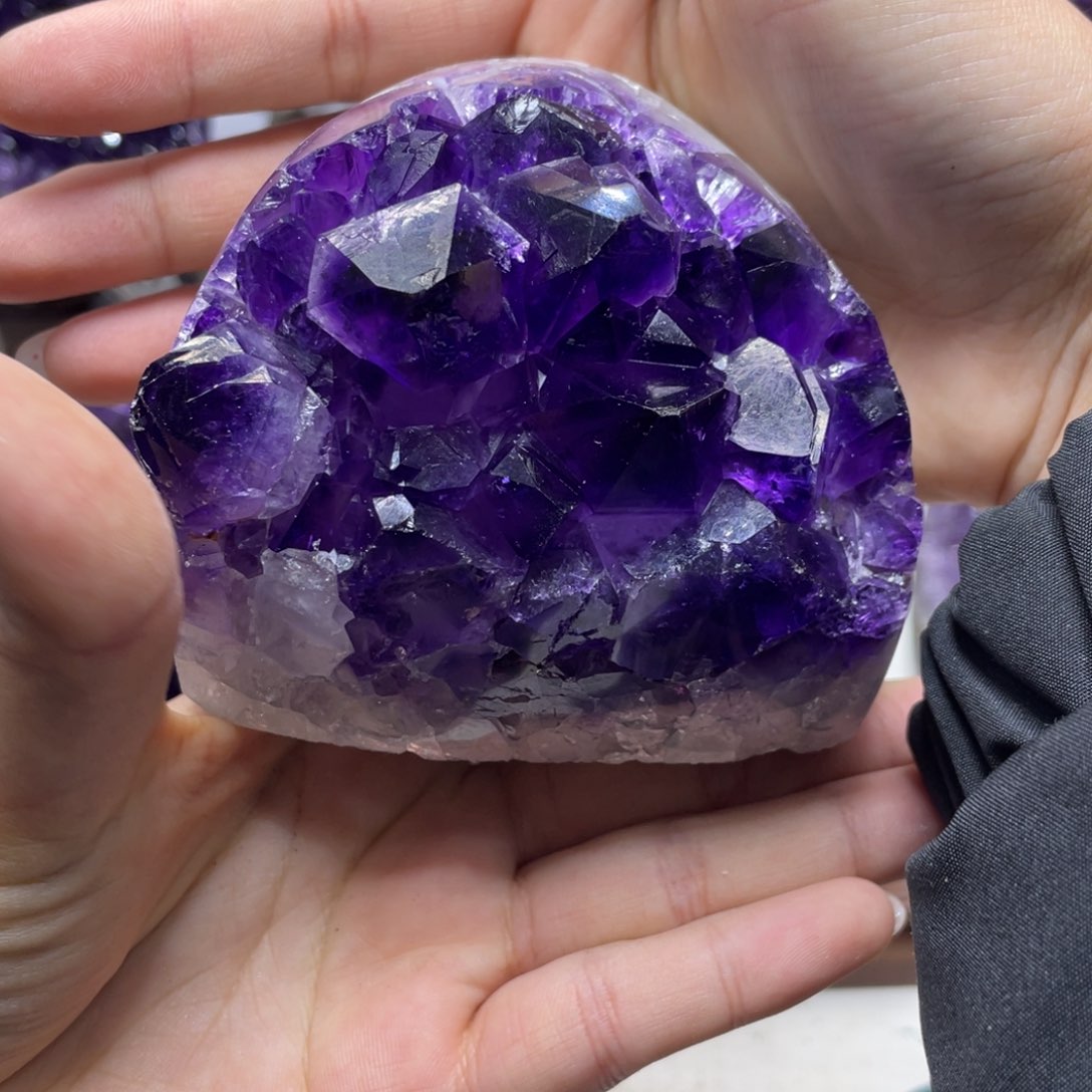 紫晶大型摆件（非配饰）未镶嵌