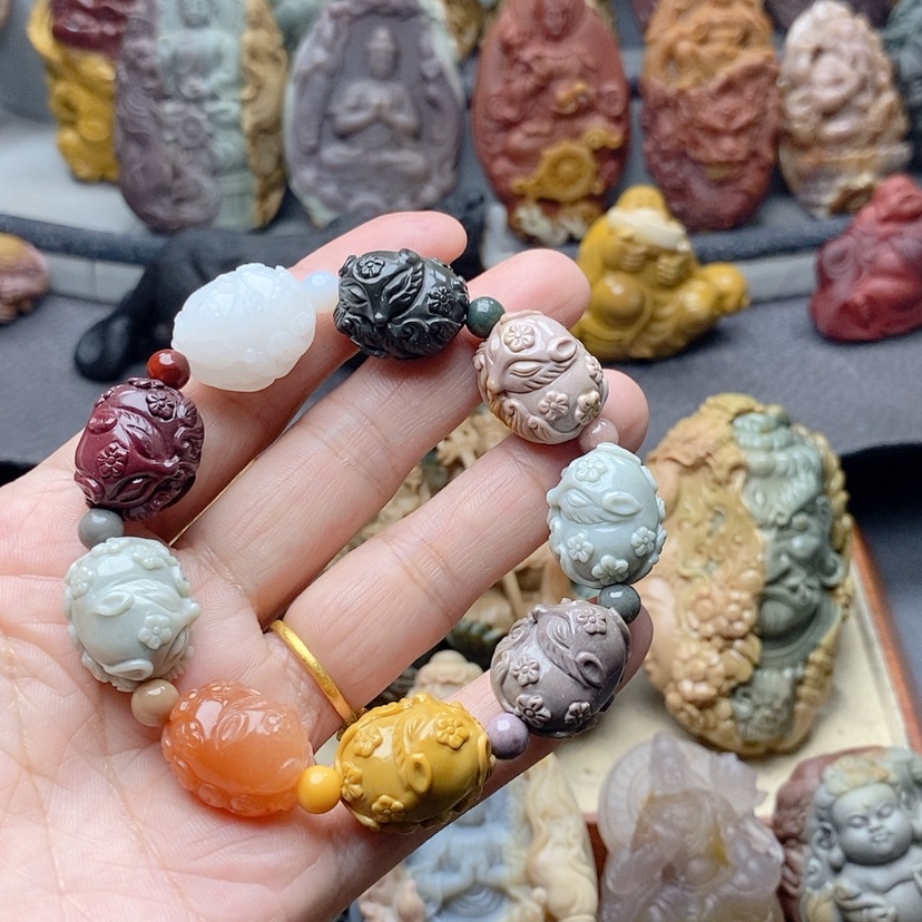 【闪购商品】定制石英质玉吊坠未镶嵌