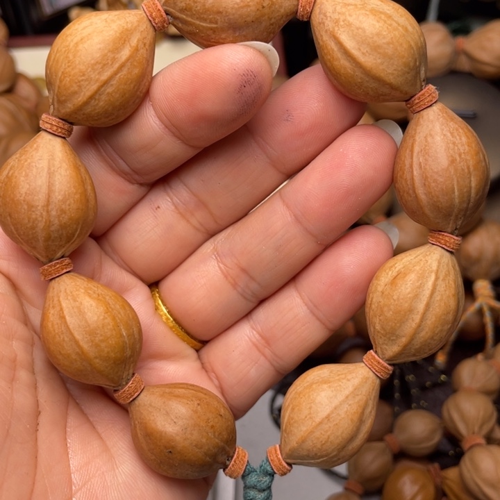 玖***糖手串/手链橄榄核橄榄核1.8左右