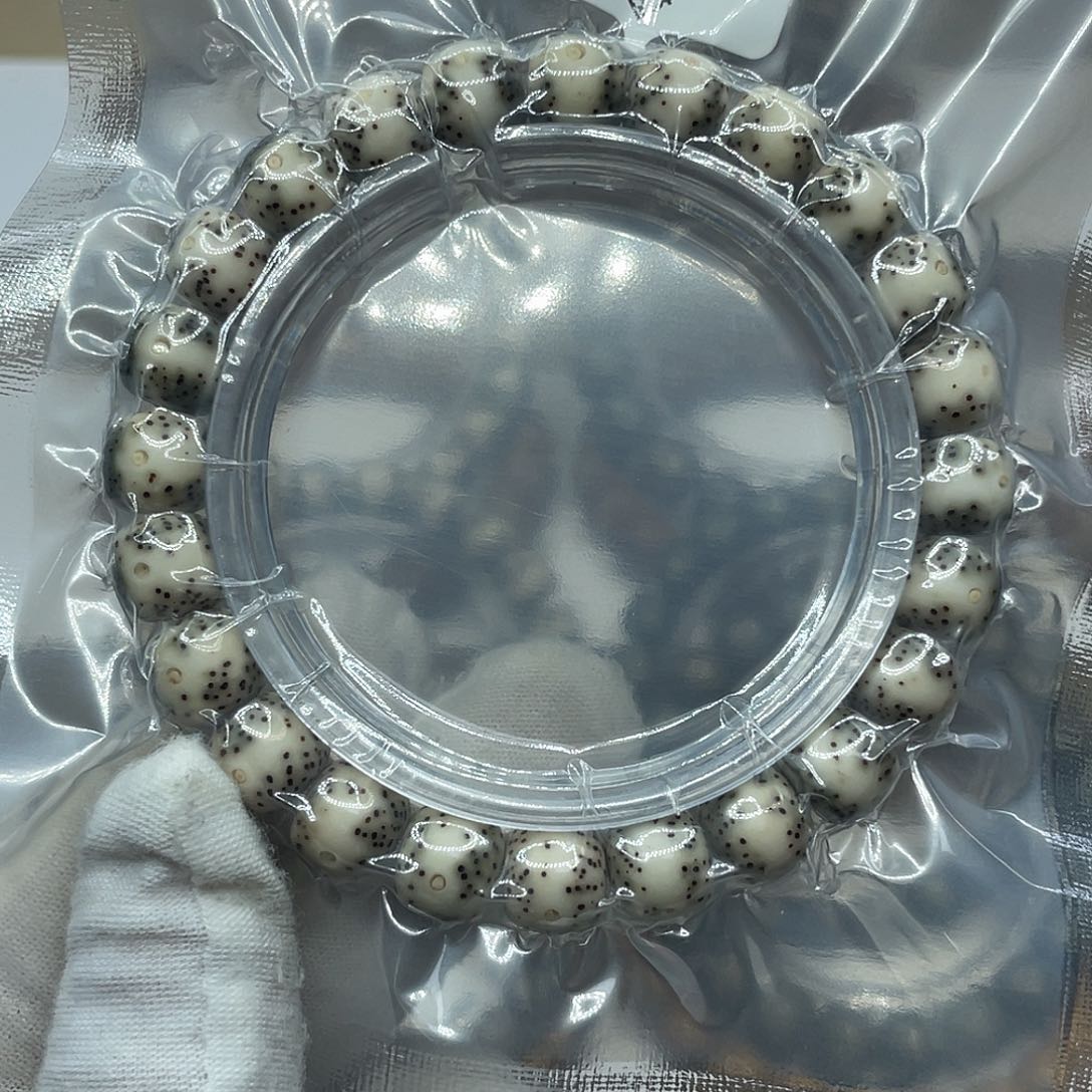 星月菩提手串10/9通体一线天