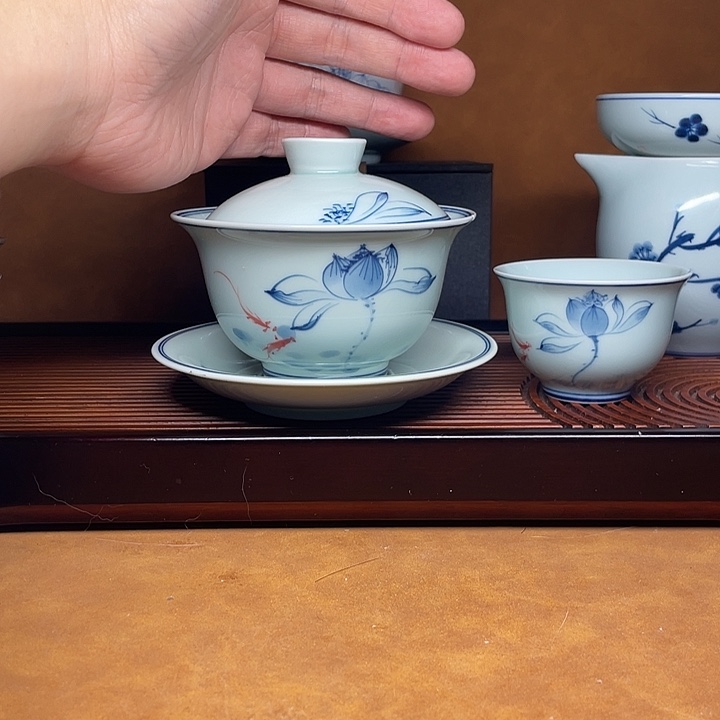 手绘200毫升盖碗➕2个60杯子