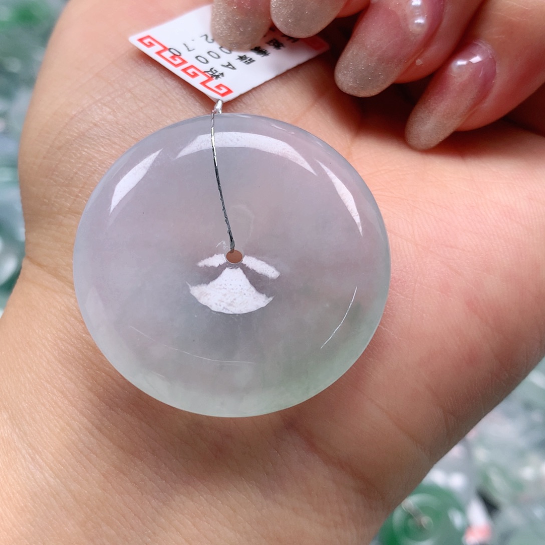 翡翠颈饰未镶嵌天然翡翠