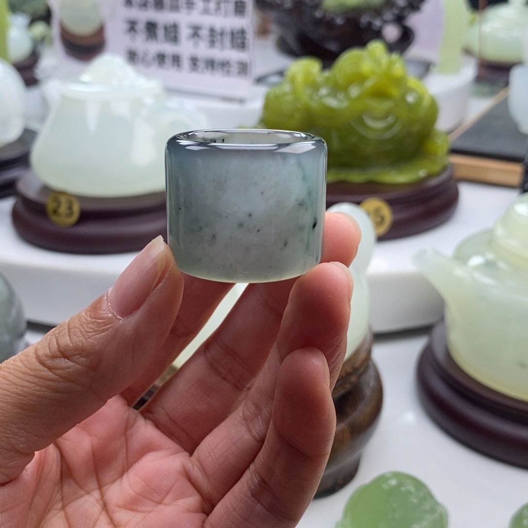 未镶嵌岫玉四大名玉扳指22.5直径