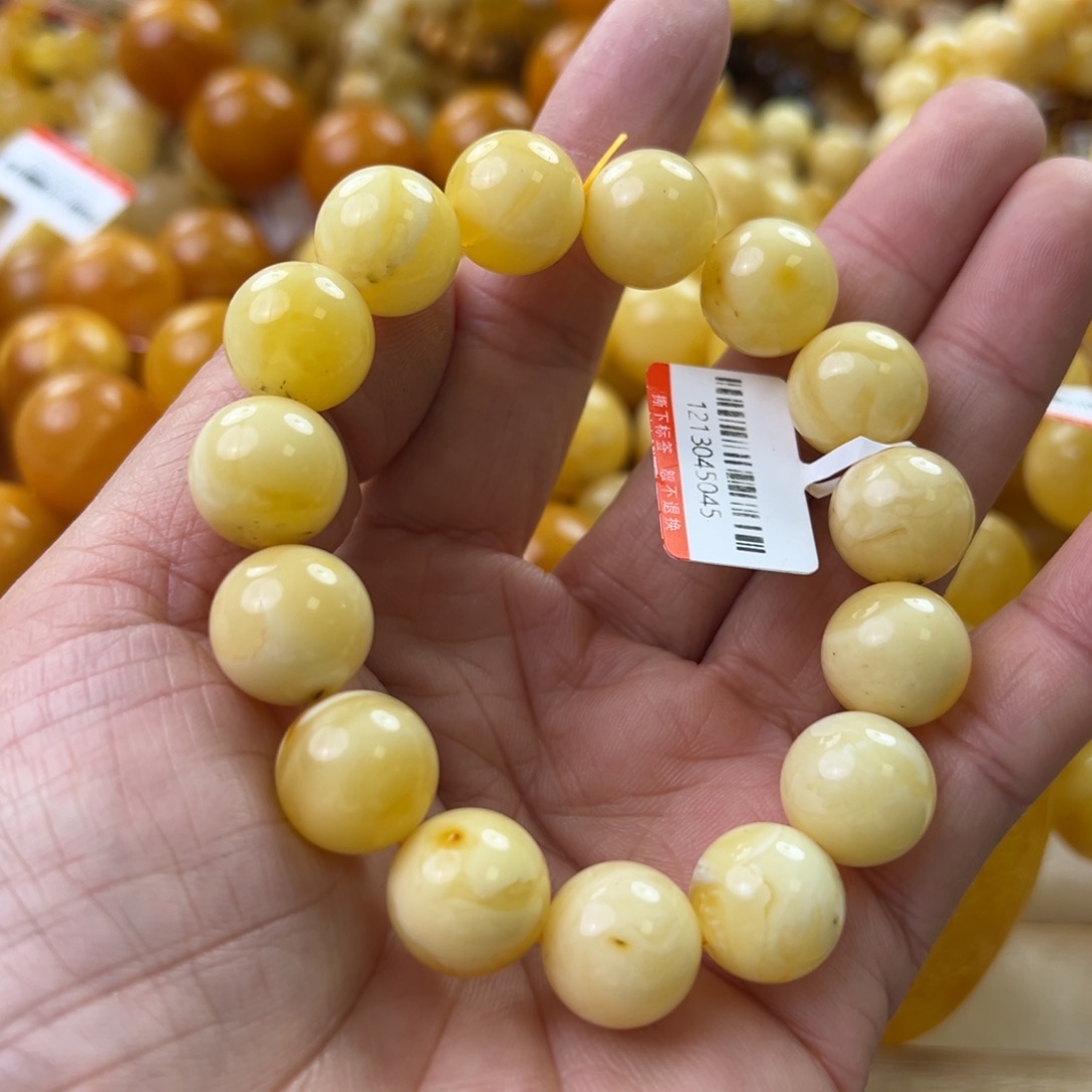 琥珀珠宝奇石未镶嵌