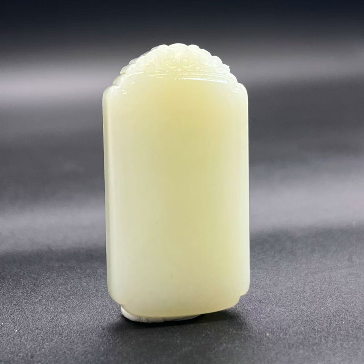 z3689和田玉无事牌