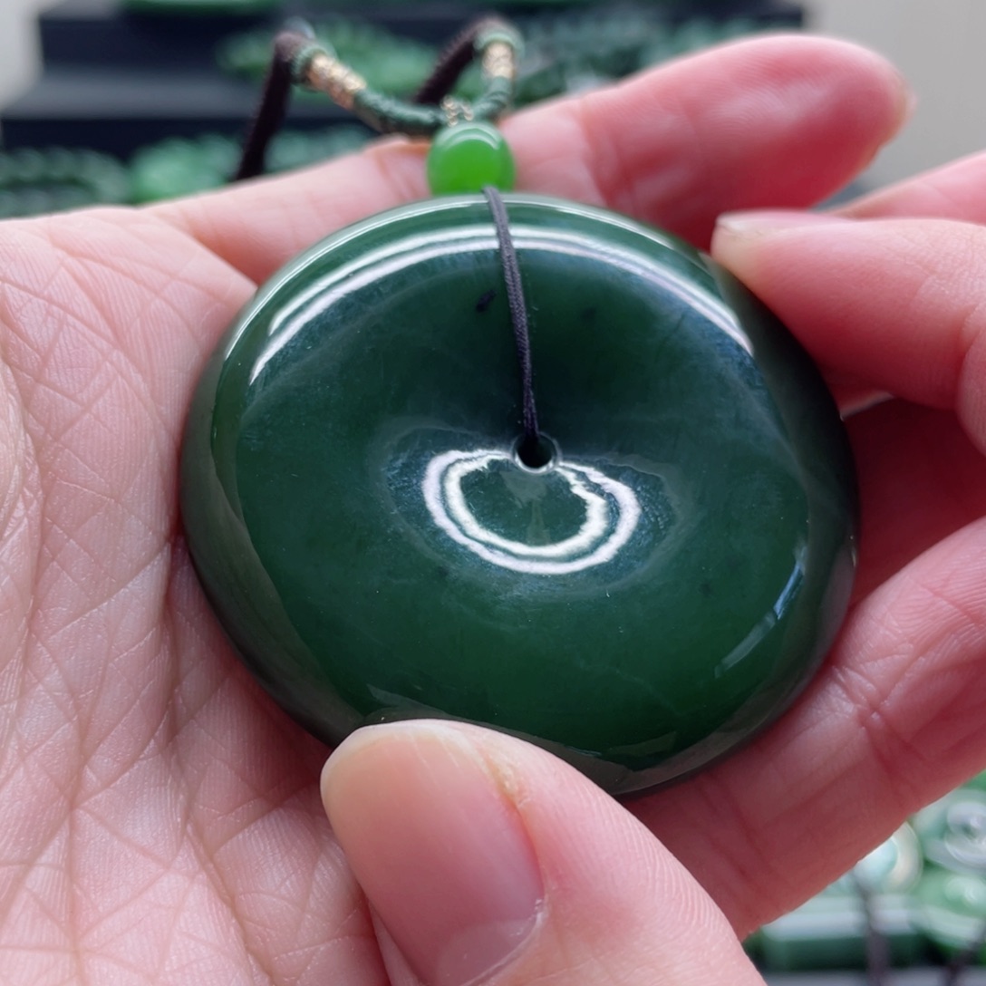 和田玉（碧玉）未镶嵌颈饰