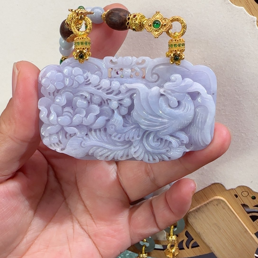 翡翠颈饰未镶嵌仿古