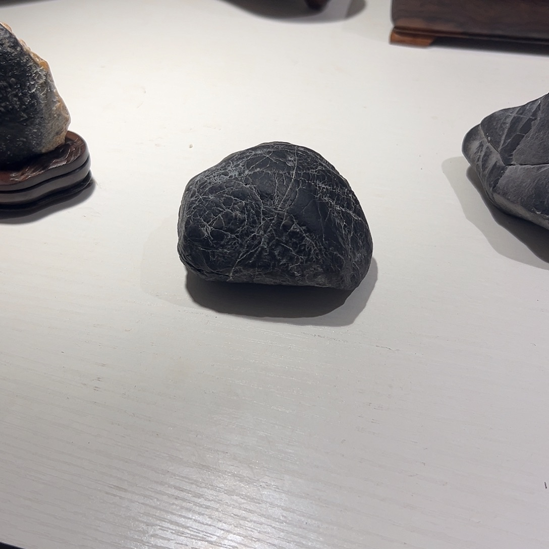 用***姝灵璧石是世界著名