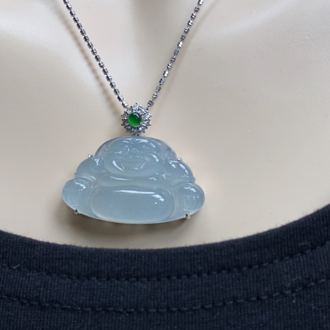 翡翠吊坠(赠链)18K金镶嵌