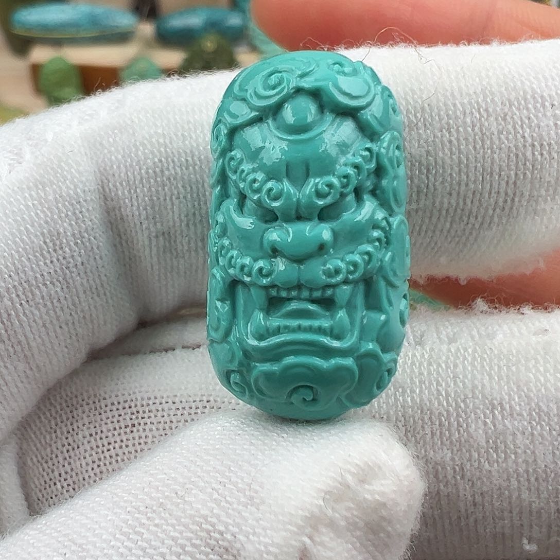 绿松石配饰未镶嵌