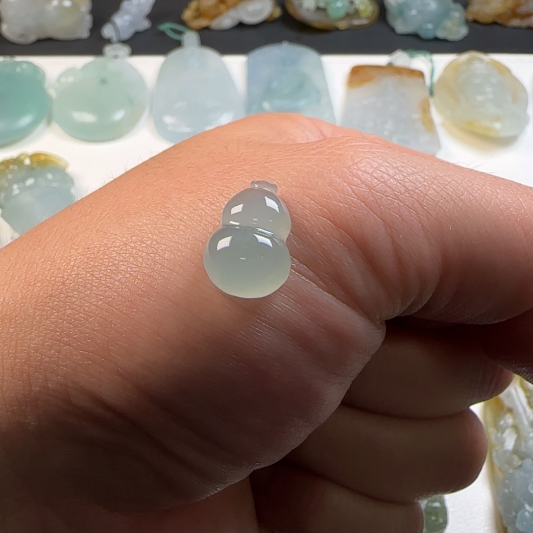 定制翡翠未镶嵌翡翠挂件