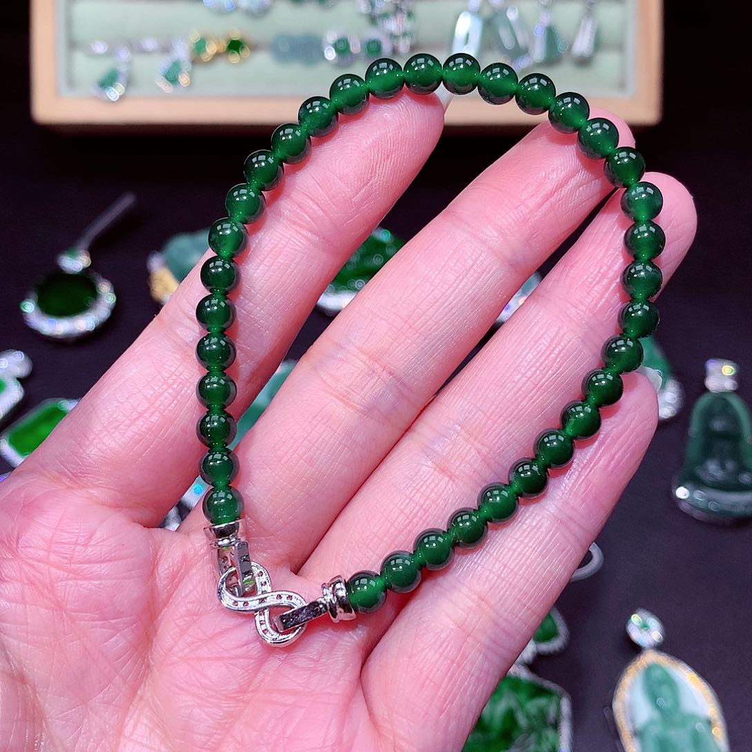 【闪购商品】翡翠吊坠(不含链)未镶嵌