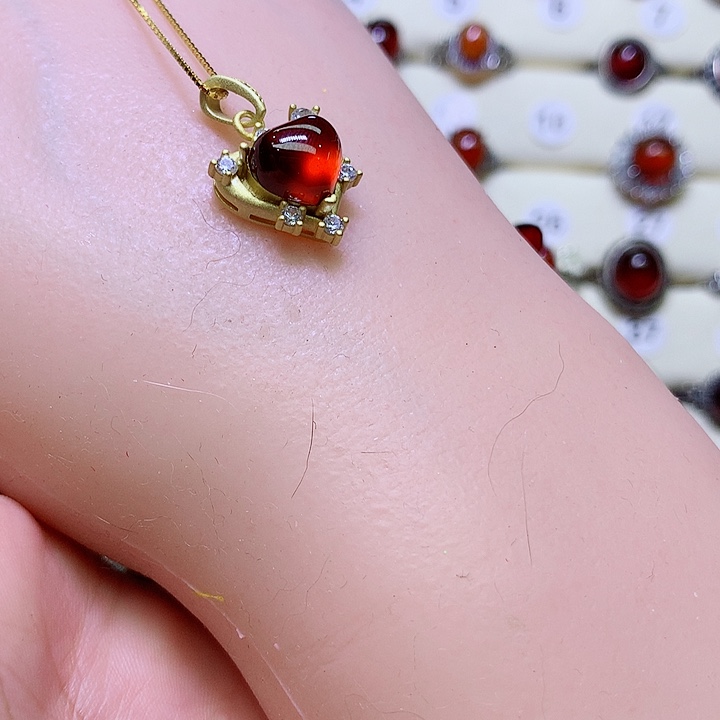 石榴石吊坠银S925镶嵌
