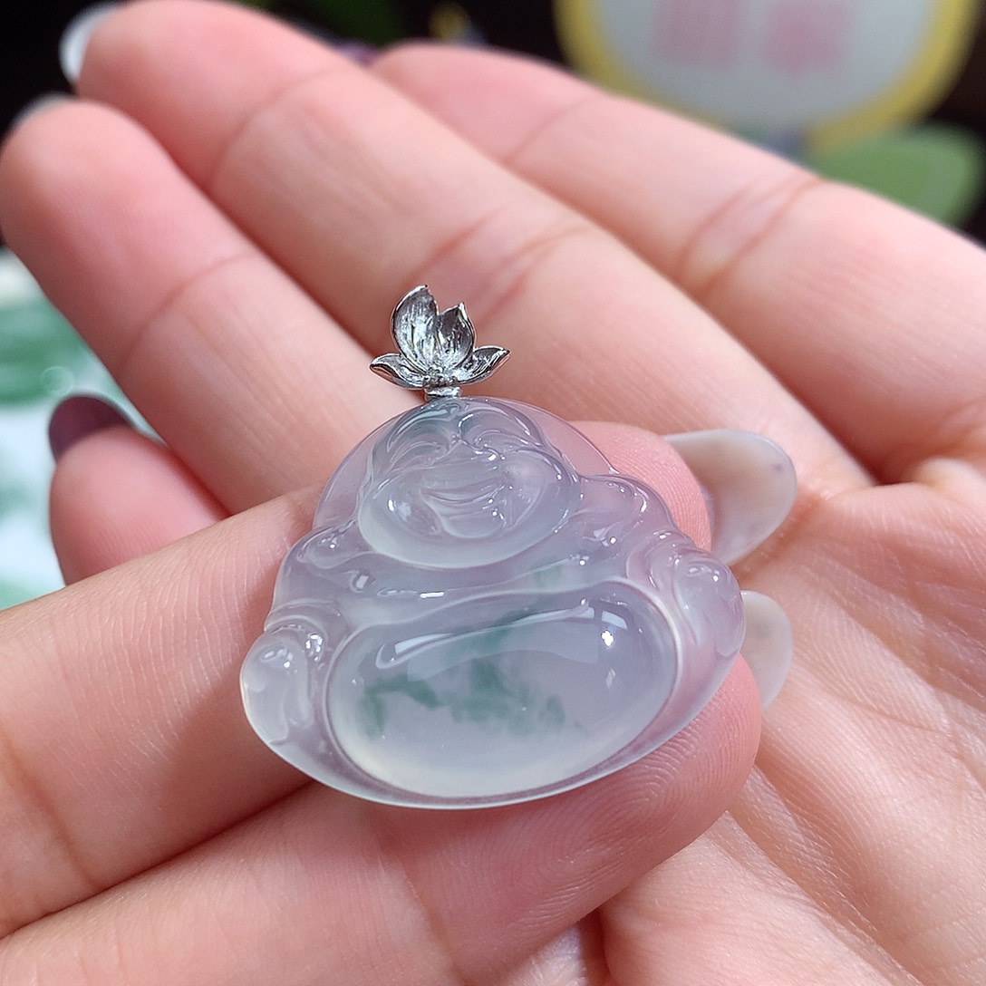 翡翠未镶嵌颈饰佛公