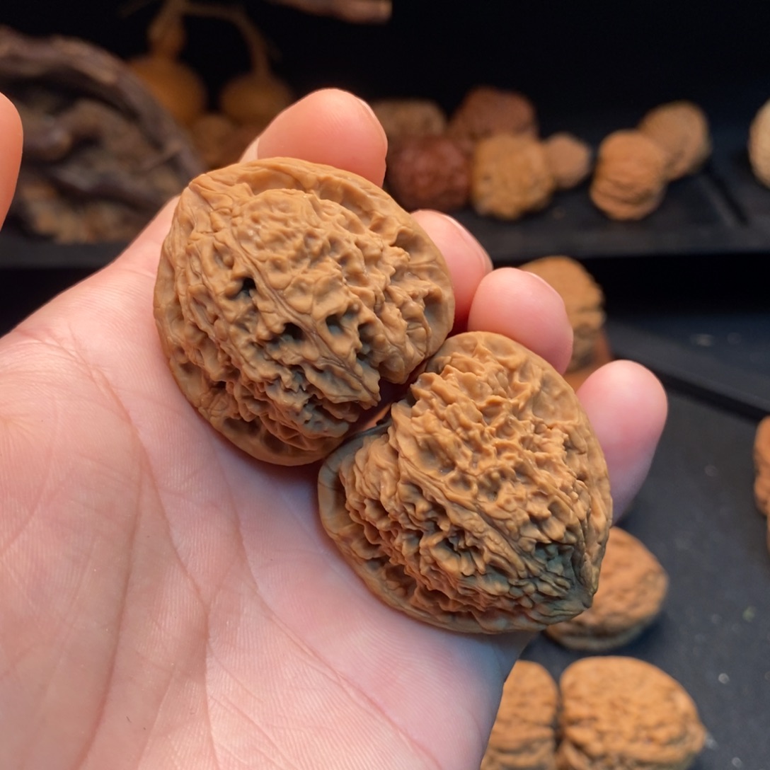 手串/手链核桃39全品三角疆，有点黄