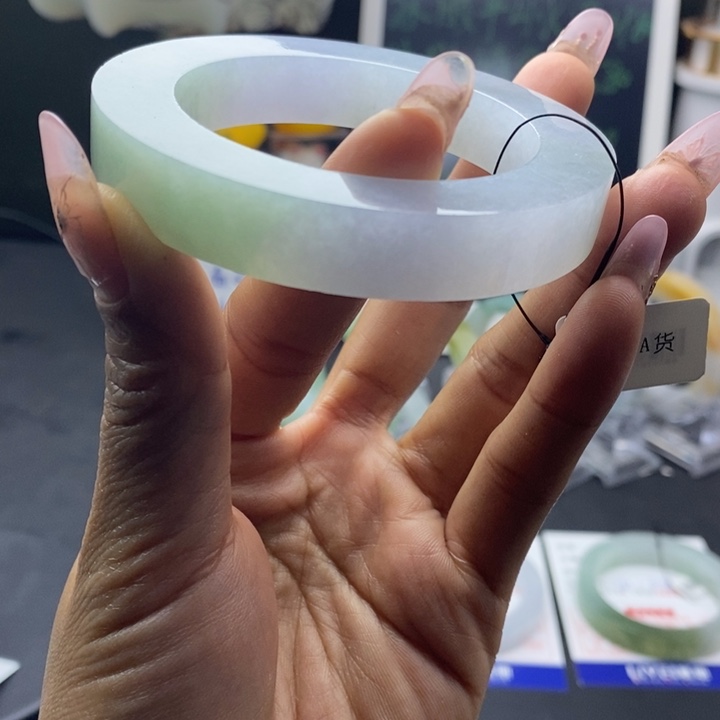 定制翡翠翡翠手镯未镶嵌