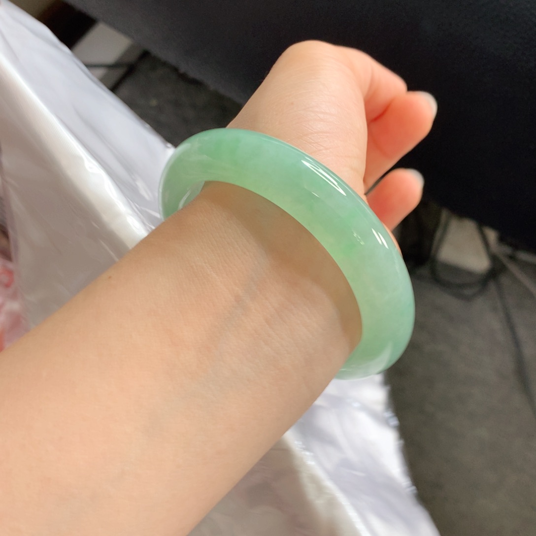 未镶嵌手镯翡翠轮胎②②⑦新品冰阳绿⭐⭐⭐⭐⭐强推