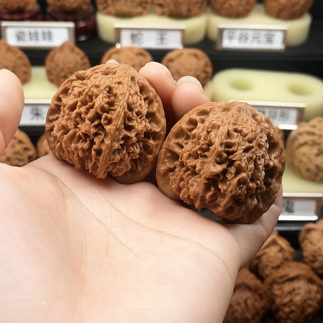 文玩核桃把件满天星42全品1004