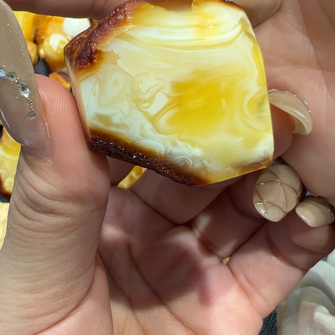 定制琥珀未镶嵌蜜蜡