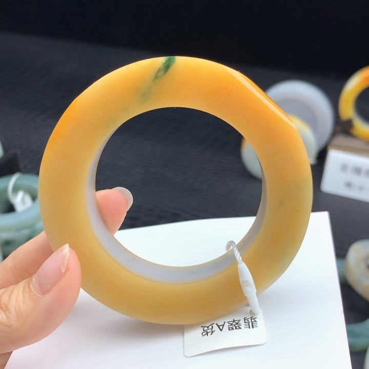 定制翡翠手镯未镶嵌