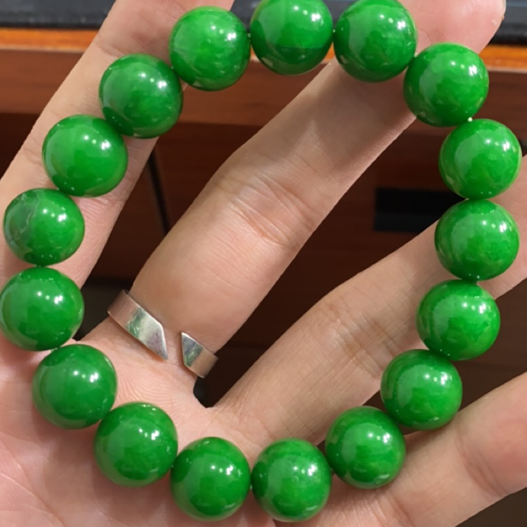  429  卡12绿手串