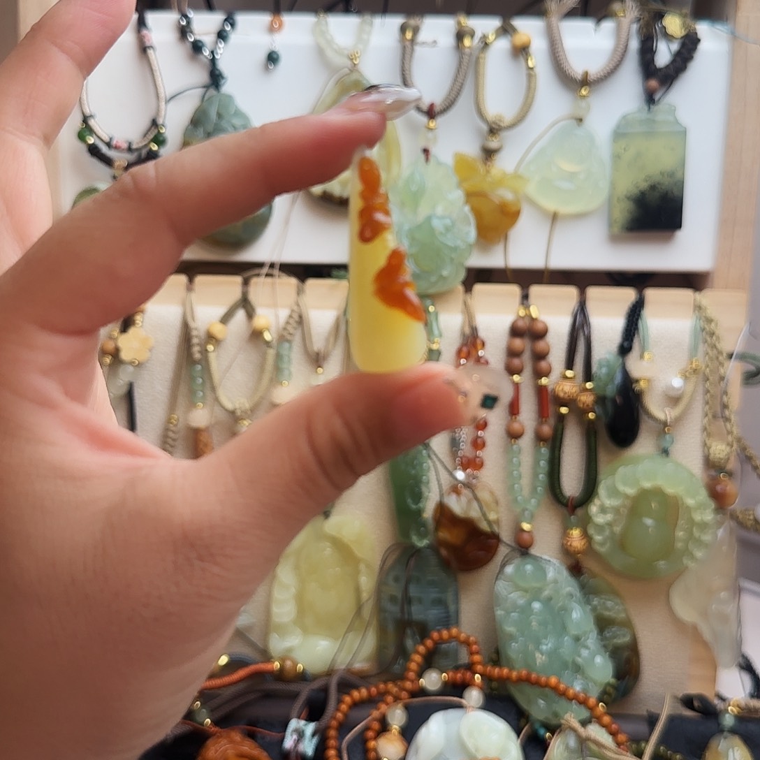 暖****蛇纹石玉合金颈饰