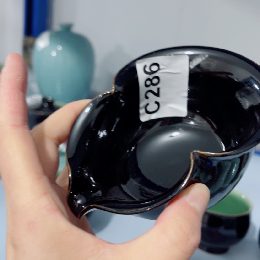 碗哈哈哈哈哈哈刚刚给哈哈