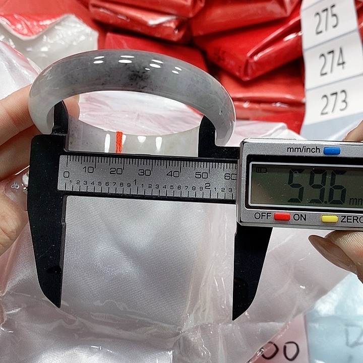 翡翠手镯未镶嵌273