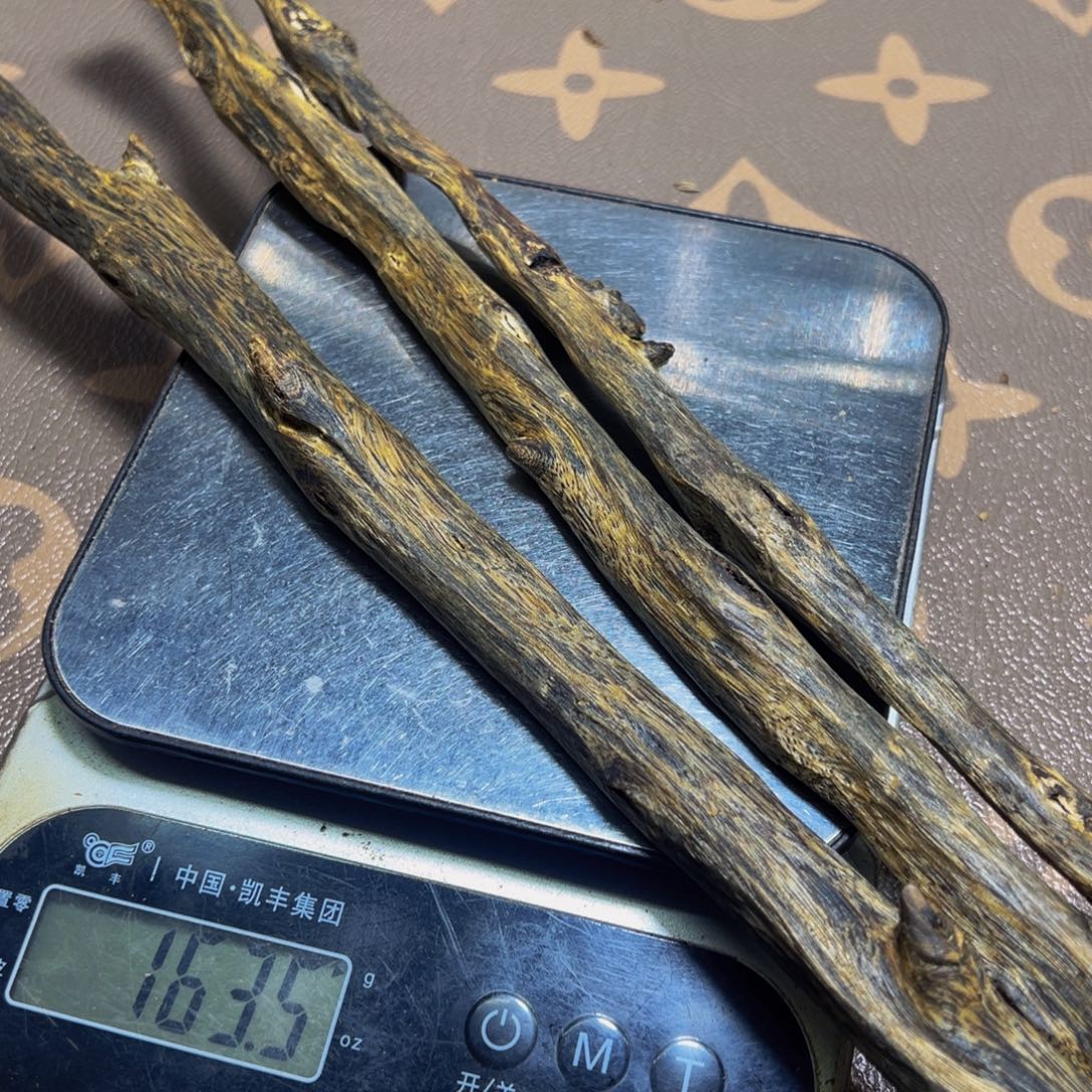 1***2沉香沉香碎屑老料