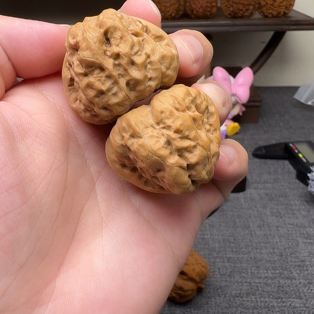 三角蛙边 39 肚 41 尖微微蹭