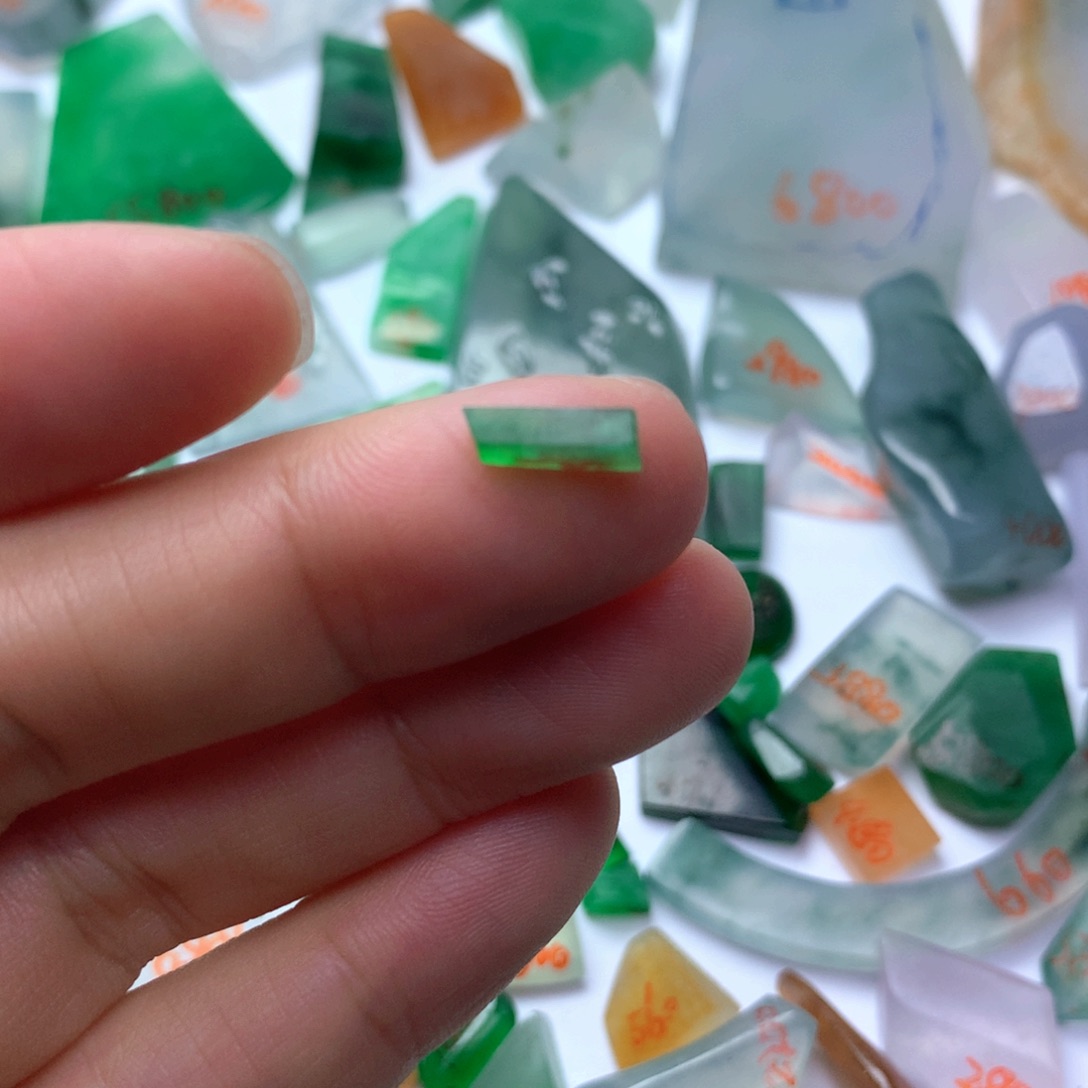 定制翡翠未镶嵌天然缅甸翡翠吊坠挂件